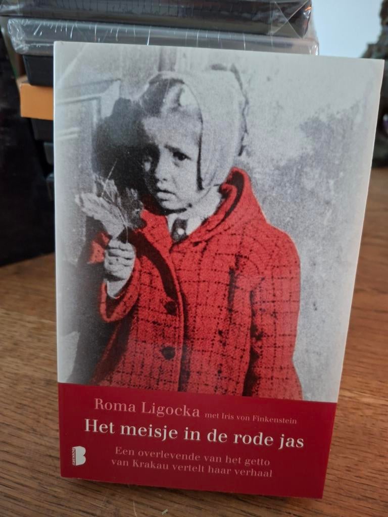 Roma Ligocka - Het meisje in de rode jas, Verzenden, Zo goed als nieuw, Roma Ligocka; Iris von Finckenstein