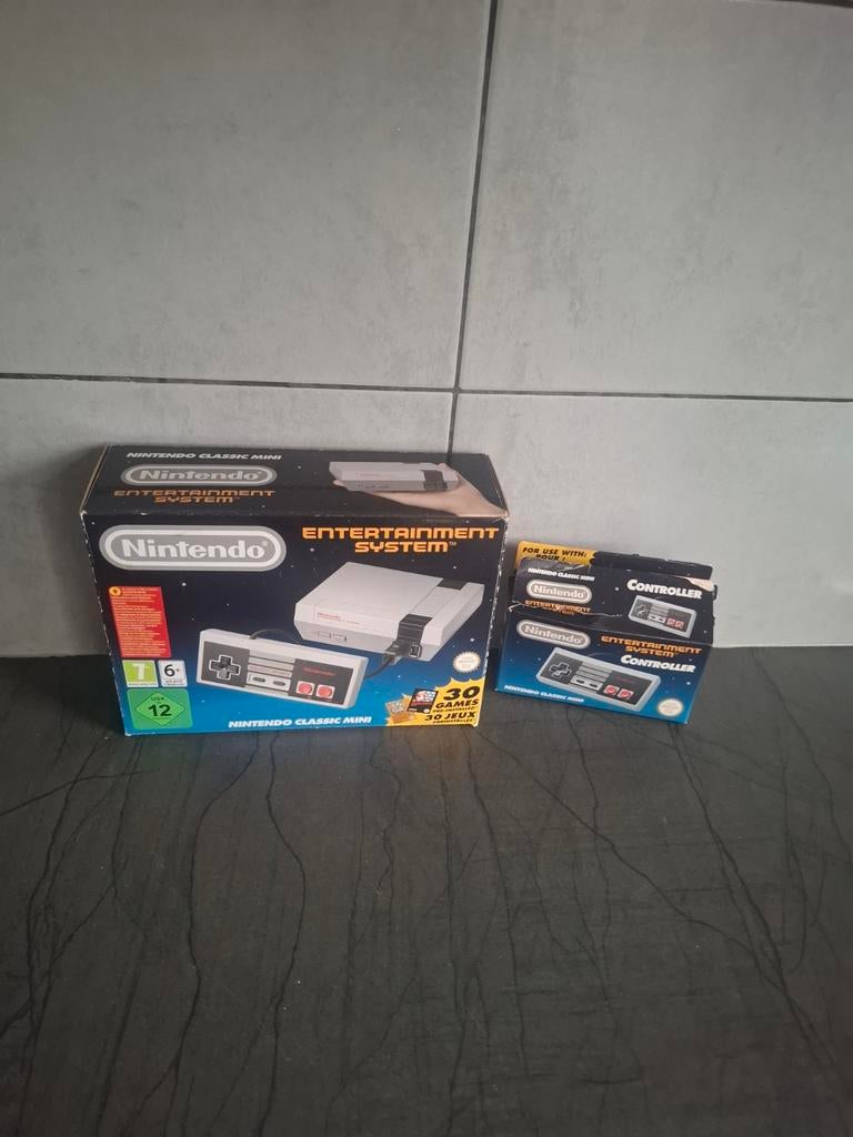 Nintendo NES mini, Spelcomputers en Games, Ophalen of Verzenden, Zo goed als nieuw