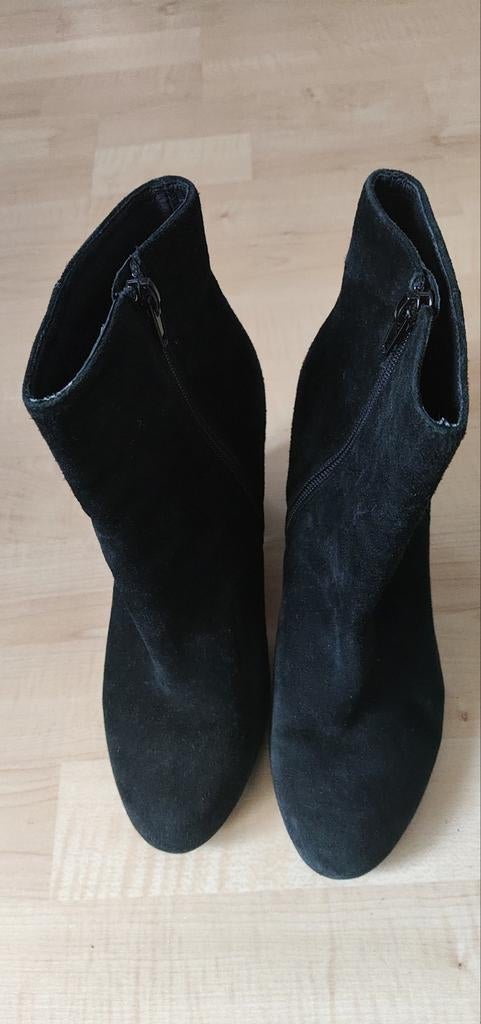 Zwarte korte laarzen maat 37, Kleding | Dames, Schoenen, Ophalen of Verzenden, Zo goed als nieuw, Zwart