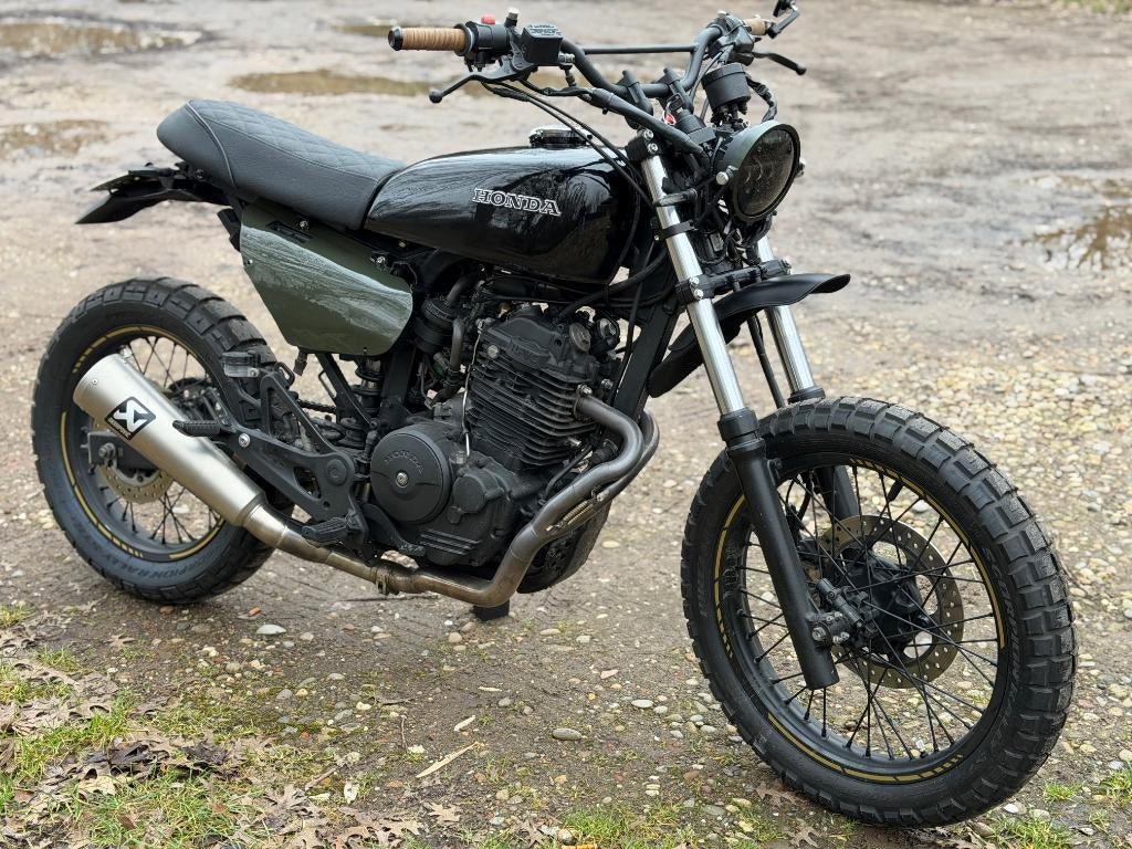 Honda SLR650 Scrambler