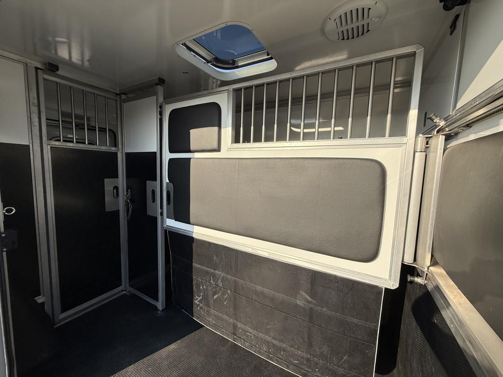 Renault Master | HORSETRUCK | KRISMAR | STALLION 3XL | 2023, Weduwestraat 12
4884MV  WERNHOUT, NL, Paardenwagentje NL | MVV HORSETRUCKS