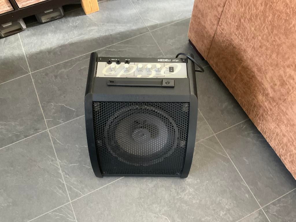 Medeli AP30. Drum monitor in nettte werkende staat, Ophalen, Zo goed als nieuw, Minder dan 50 watt