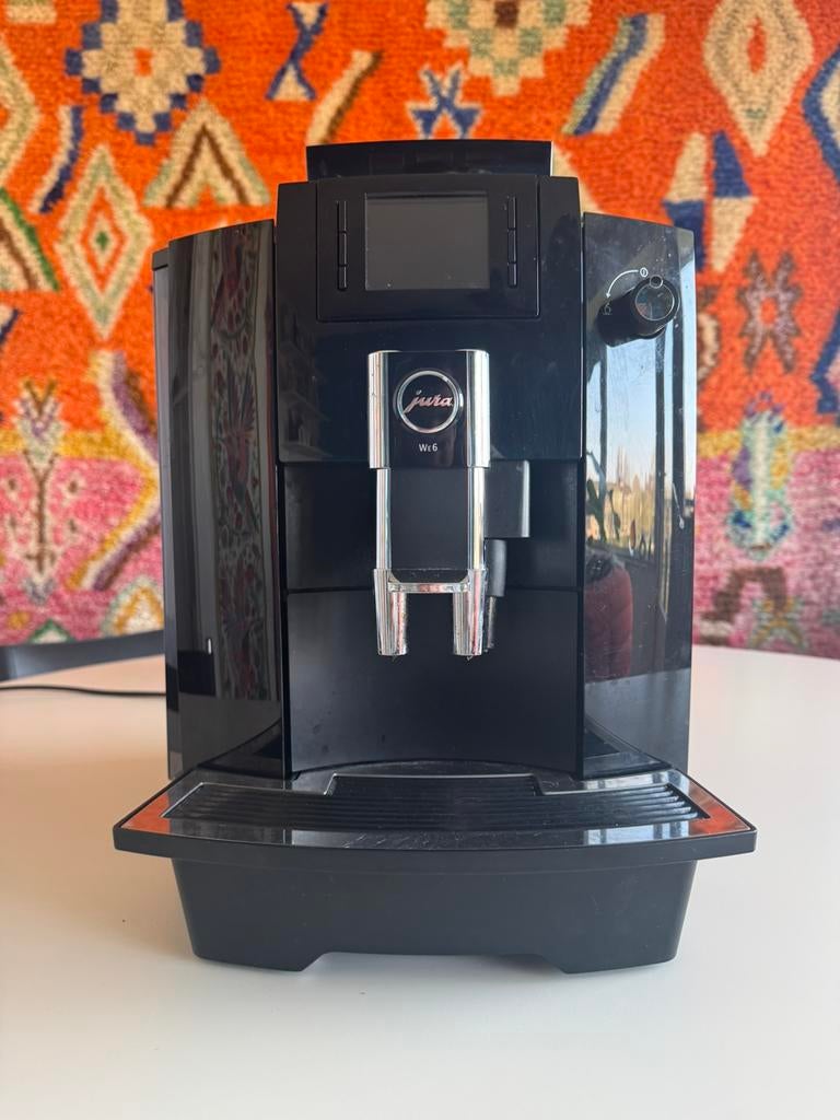 Jura We6, Witgoed en Apparatuur, Koffiezetapparaten, Ophalen, Zo goed als nieuw, Koffiemachine