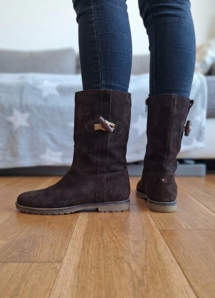 Tommy Hilfiger bruine suède laarzen maat 38, Bruin, Lage of Enkellaarzen, Ophalen of Verzenden, Zo goed als nieuw