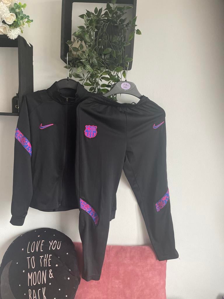 FC Barcelona trainingspak Nike Dri-Fit maat 122-128, Ophalen of Verzenden, Zo goed als nieuw, Jongen of Meisje