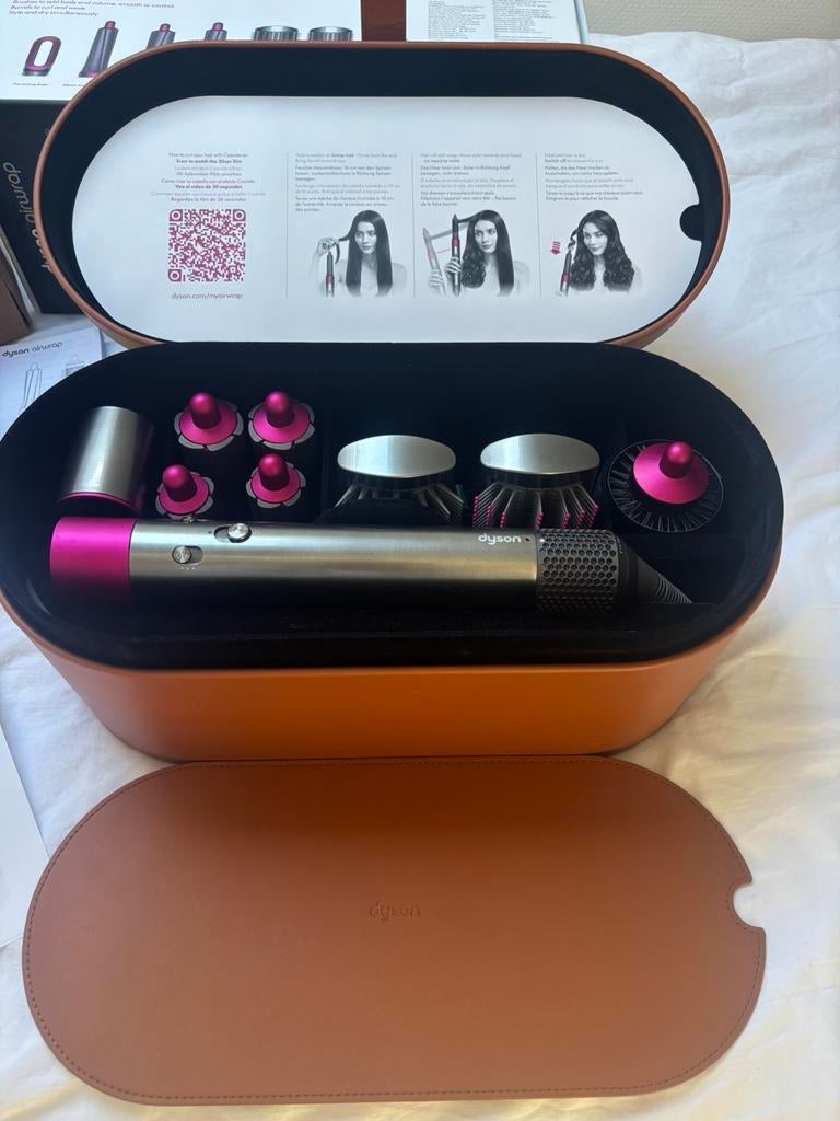 Dyson Airwrap met doos en bon, Ophalen of Verzenden, Zo goed als nieuw, Föhn of Haardroger