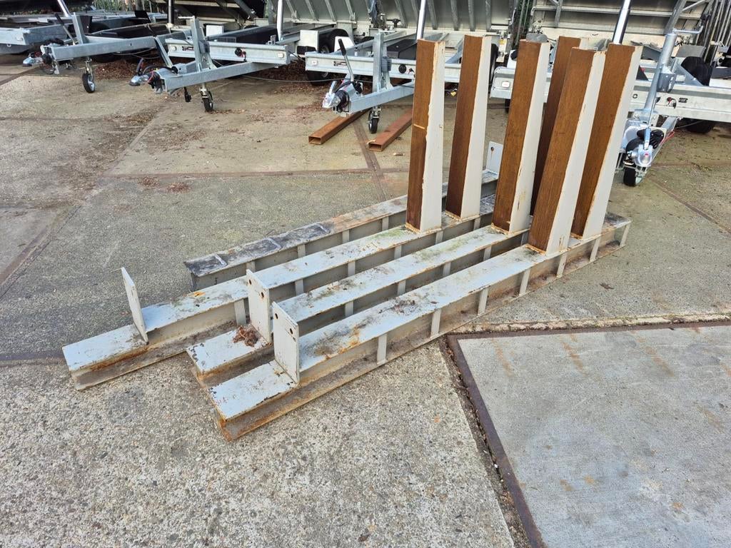 Metalen dikke  H balken, Doe-het-zelf en Verbouw, Metalen, Ophalen