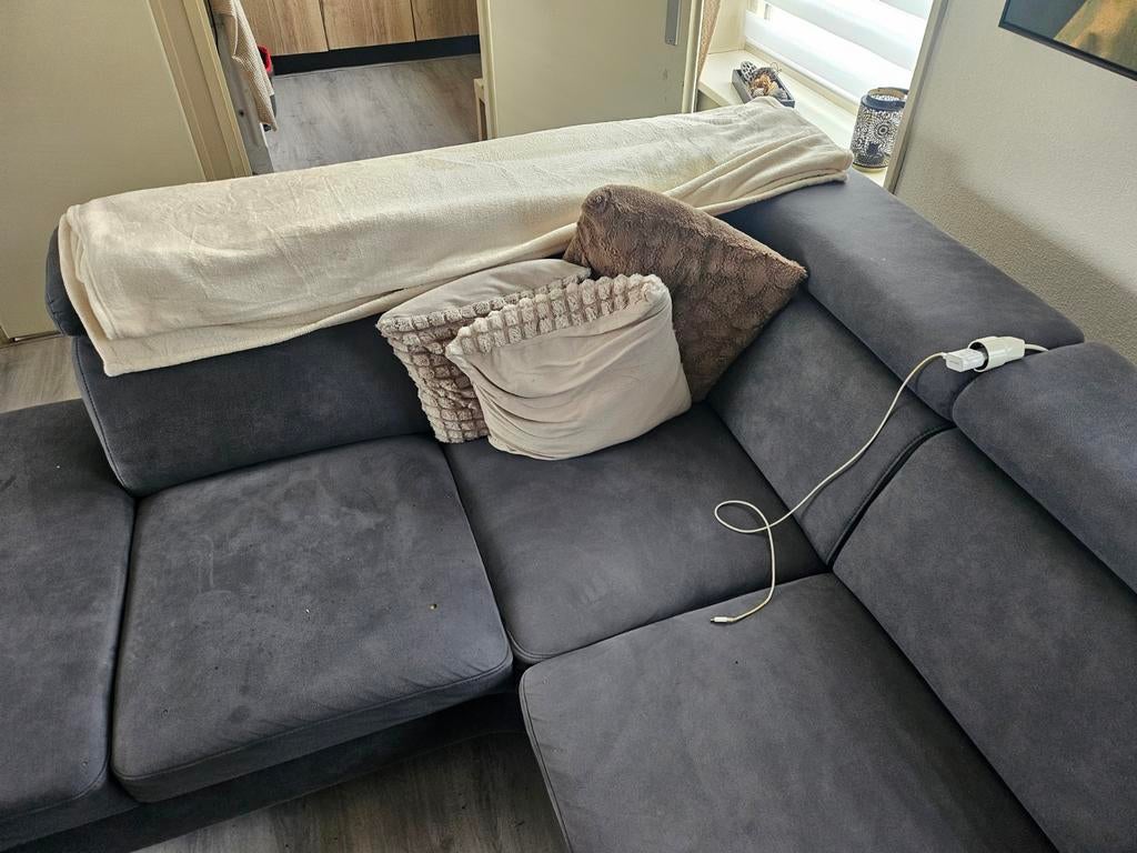 Grote bank zit heerlijk zie omschrojving, Ophalen, Gebruikt