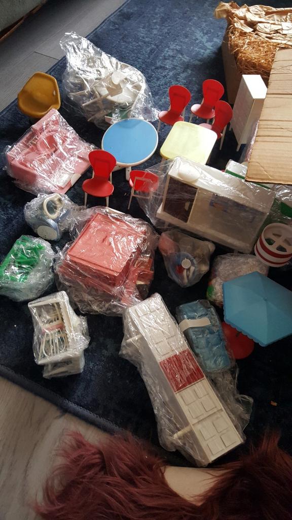 Poppenhuis meubels diverse soorten, Ophalen of Verzenden, Zo goed als nieuw, Poppenhuis