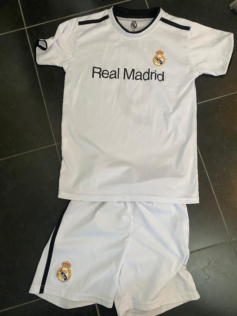 Mbappe voetbal ️ pakje maat 152 kind, Sport en Fitness, Voetbal, Maat XS of kleiner, Ophalen of Verzenden, Zo goed als nieuw, Shirt
