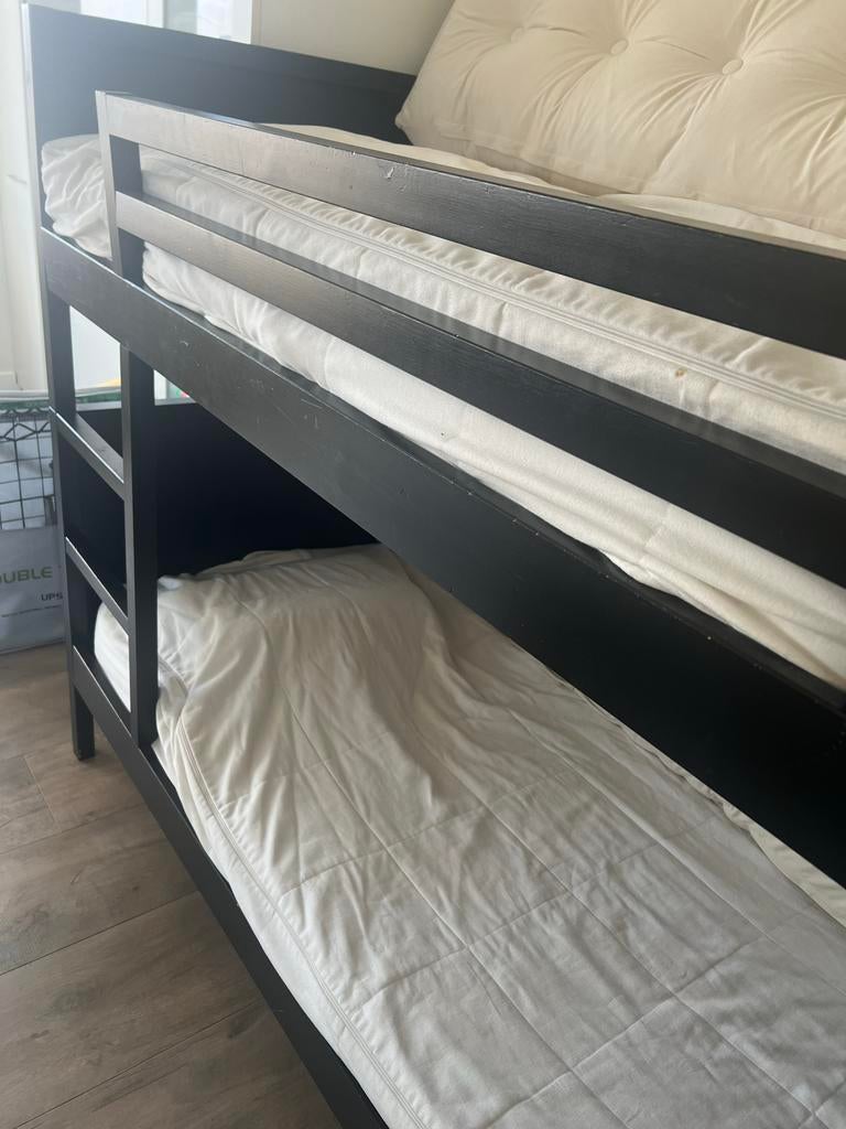 IKEA MYDAL bovenbed - massief grenen - 90x200 - zwart, Ophalen, Gebruikt, 90 cm, Eenpersoons