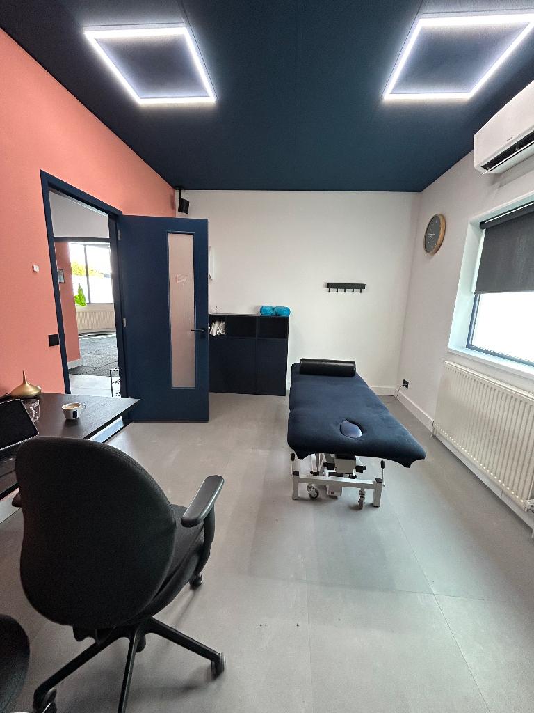 Massagekamer / behandelkamer te huur per uur — Maastricht, Huur, Praktijkruimte