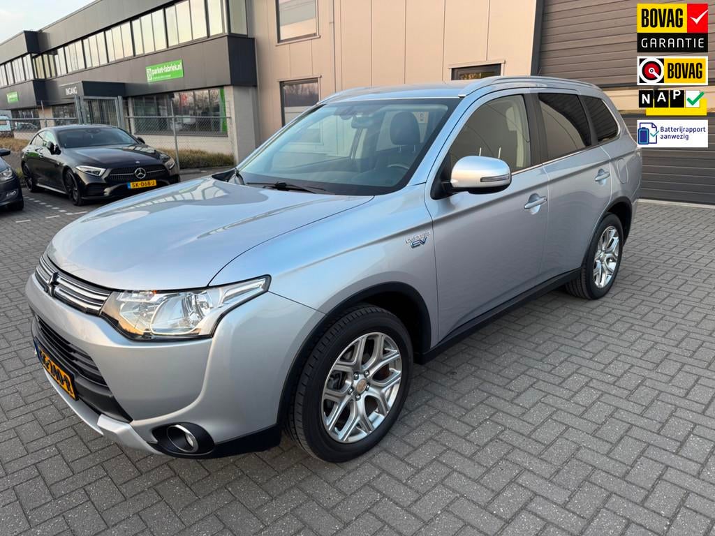 Mitsubishi Outlander 2.0 PHEV Business Edition X-Line, 4 cilinders, Vierwielaandrijving, Hybride Elektrisch/Benzine, SUV of Terreinwagen