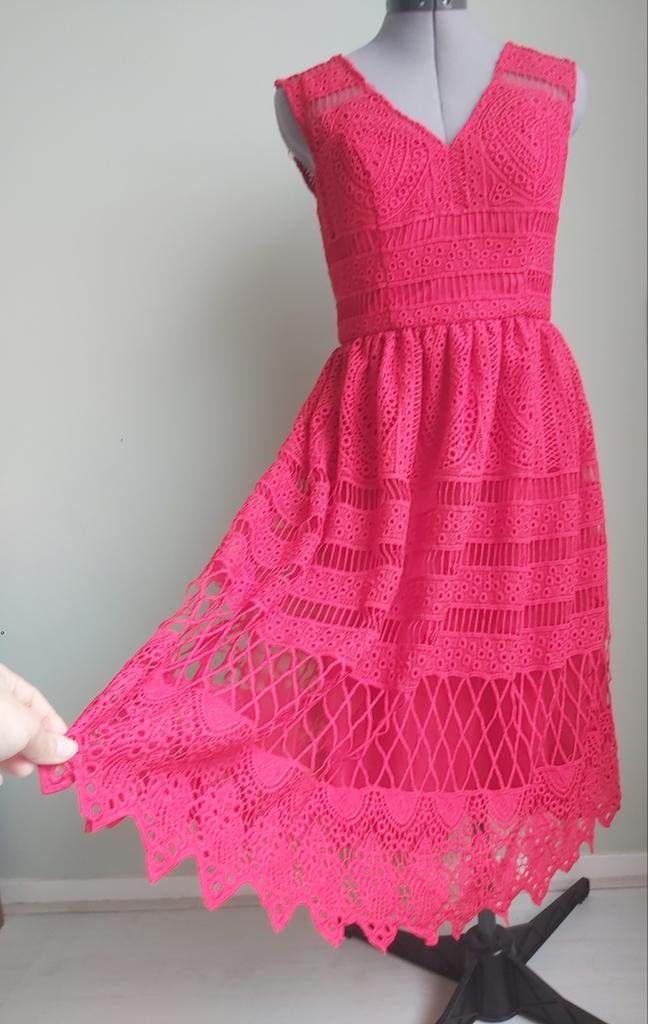 Chi Chi London Jurk - Slechts 1x Gedragen, Kleding | Dames, Ophalen, Zo goed als nieuw, Knielengte, Maat 36 (S)