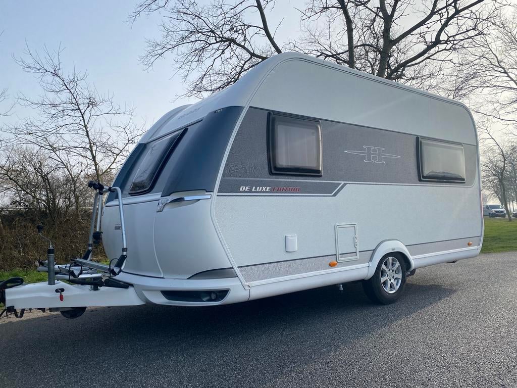 Zeer nette, goed onderhouden Hobby 440SF DeLuxe 2016. MOVER., Caravans en Kamperen, Caravans, Overige typen, 75 kg, Hobby, Treinzit