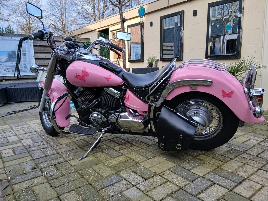 Yamaha Dragstar 650  special paint,, 2 cilinders, Cardan-aandrijving, Chopper, Particulier