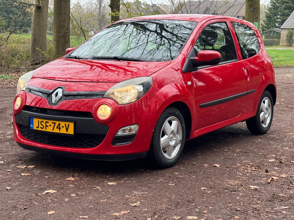 Renault Twingo 1.1 2013 Rood i.z.g.st. APK tot 28.2.'27, Voorwielaandrijving, Euro 5, 74 pk, 4 cilinders