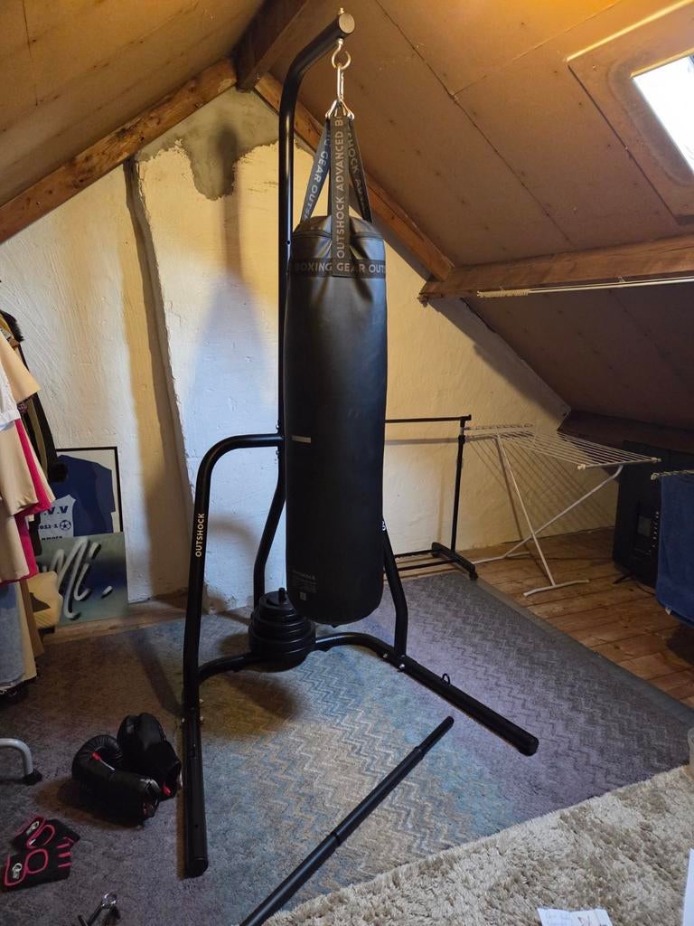 Bokszak
met 
standaard, Ophalen, Zo goed als nieuw, Bokszak