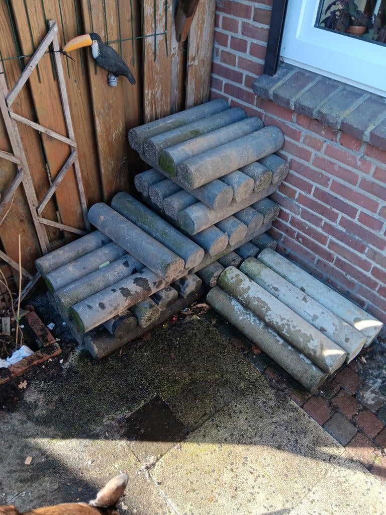 Gratis betonne paaltjes, Ophalen