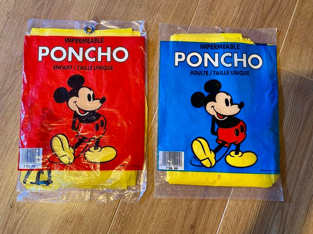 VINTAGE 1992 Euro Disneyland poncho voor kind en adult NIEUW, Verzamelen, Disney, Ophalen of Verzenden, Nieuw