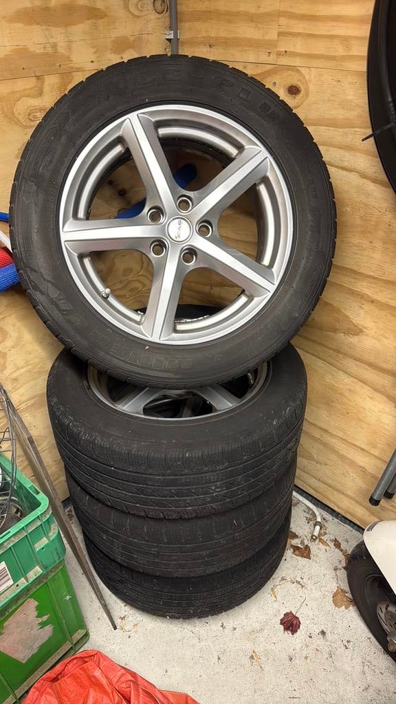 Winterbanden Opel Astra 2016, Auto-onderdelen, Banden en Velgen, Ophalen, 16 inch, Banden en Velgen, 205 mm