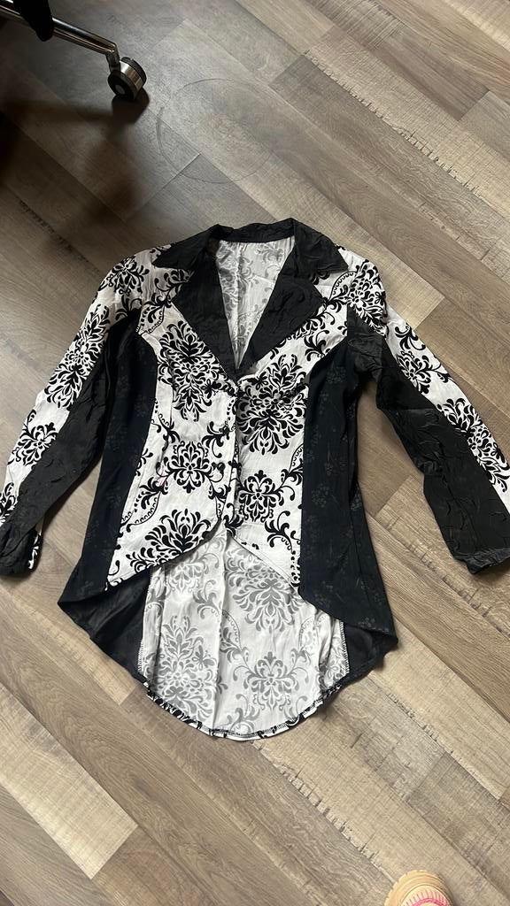 Dames carnavalsjas, Maat 38/40 (M), Carnaval, Ophalen of Verzenden, Zo goed als nieuw