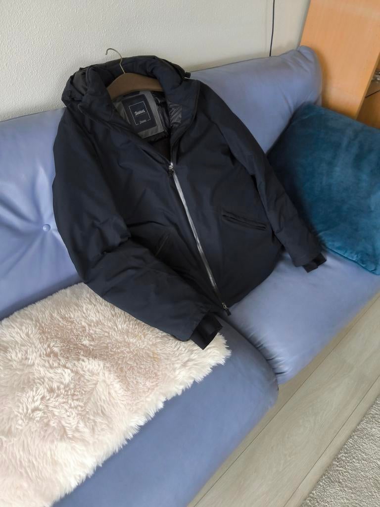 HERNO WINTER/VOORJAAR JACK. MT.54. ZWART/BLAUW WATER AFSTOTE, Kleding | Heren, Ophalen of Verzenden, Zo goed als nieuw, Maat 52/54 (L)