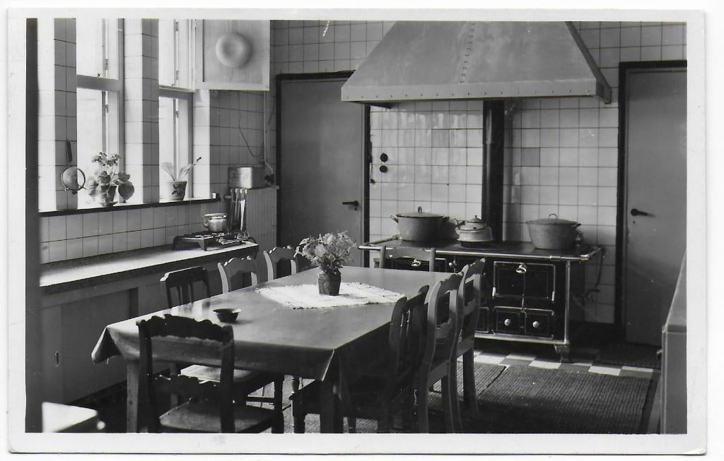 Ulvenhout Vacantie Kinderhuis ansichtkaart B7411  uit 1950, Verzamelen, Ophalen of Verzenden, 1940 tot 1960, Gelopen