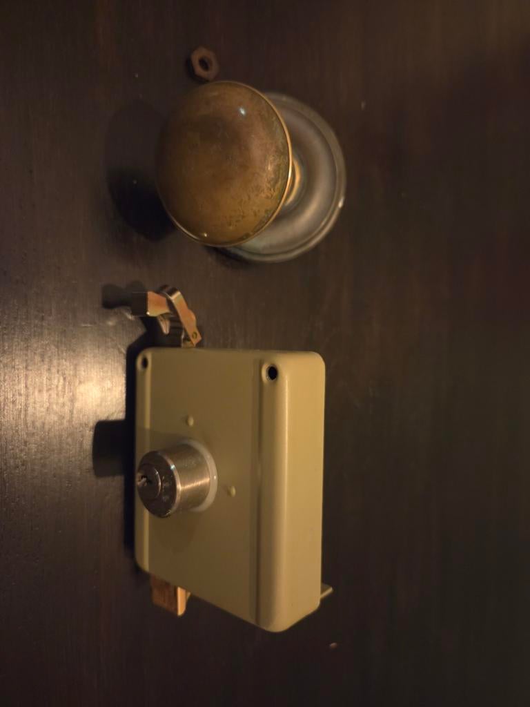 Yale oplegslot met deurknop, Ophalen, Gebruikt, Overige materialen, Slot