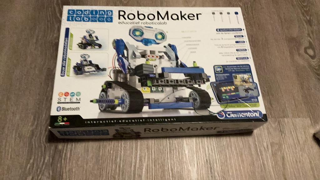 RoboMaker, Ophalen, Gebruikt, Bouwen