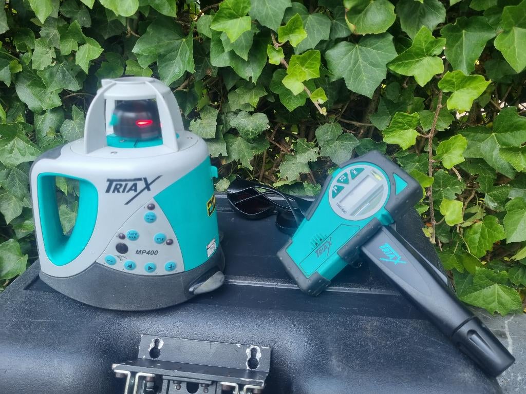 Sokkia Triax Roterende Bouwlaser dubbel afschot, Doe-het-zelf en Verbouw, Ophalen of Verzenden, Zo goed als nieuw