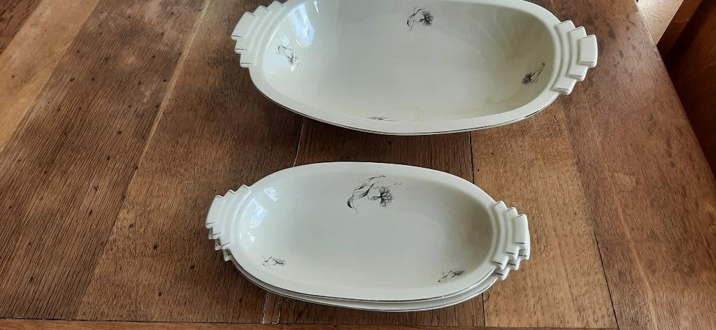 Antiek ontbijt servies, Huis en Inrichting, Keuken | Servies, Ophalen of Verzenden, Gebruikt, Porselein, Overige stijlen