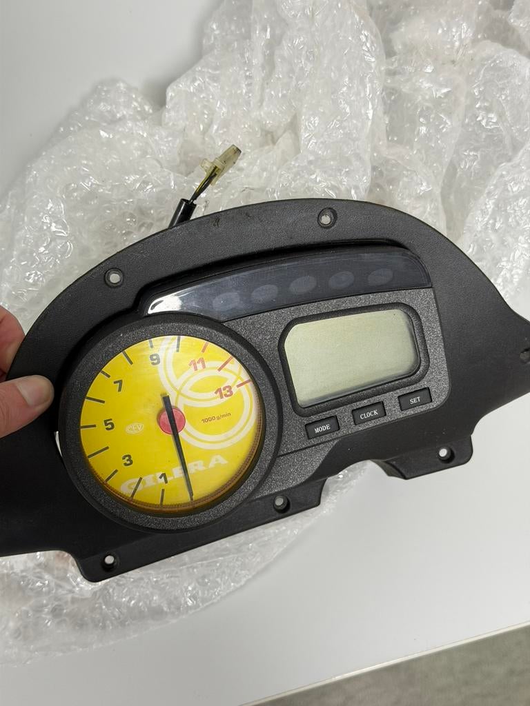 Gilera DNA 50 cc Teller / Dashboard clock Odometer OEM, Overige typen, Ophalen of Verzenden, Zo goed als nieuw, H