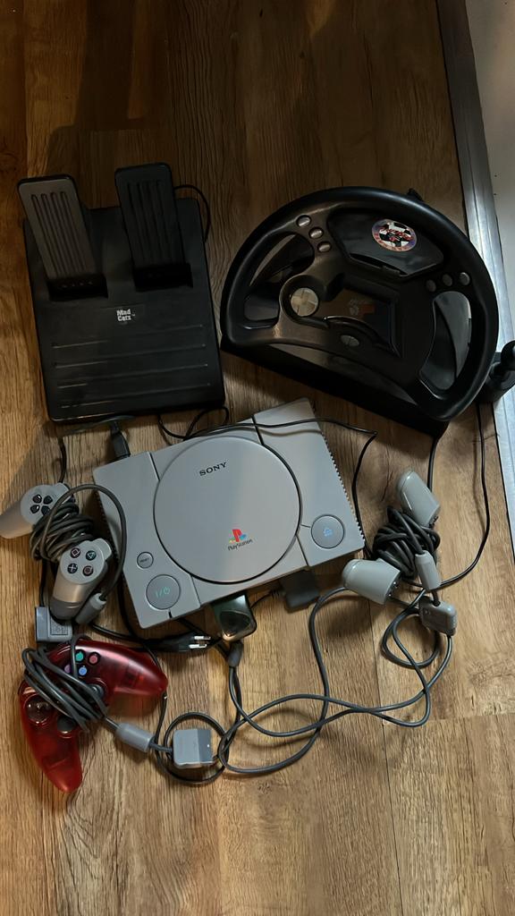 Playstation 1 Compleet met 16 Spellen + Accessoires, Spelcomputers en Games, Games | Sony PlayStation 1, Ophalen, Gebruikt, Overige genres