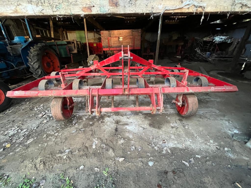 Landbouwwerktuigen: ploeg, cultivator, rollen, diepwoeltand., Zakelijke goederen, Agrarisch | Werktuigen, Ophalen, Akkerbouw, Grondbewerking