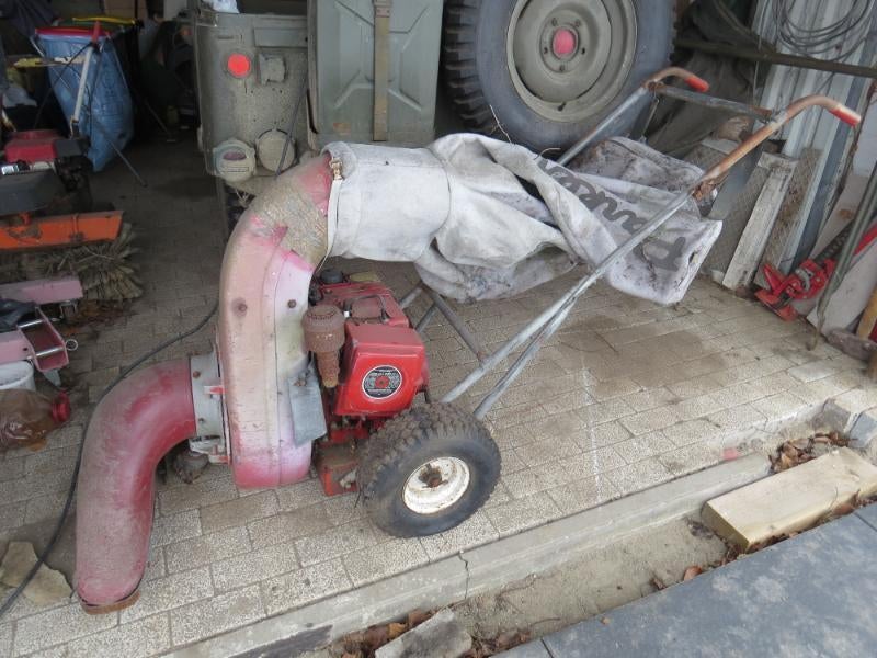 Professionele bladzuiger, Ophalen, Gebruikt, Benzine, Met opvangzak