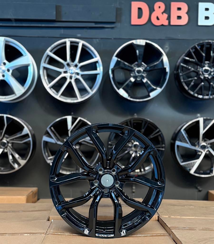 20 inch svr look velgen 5x108 Range rover velar evoque