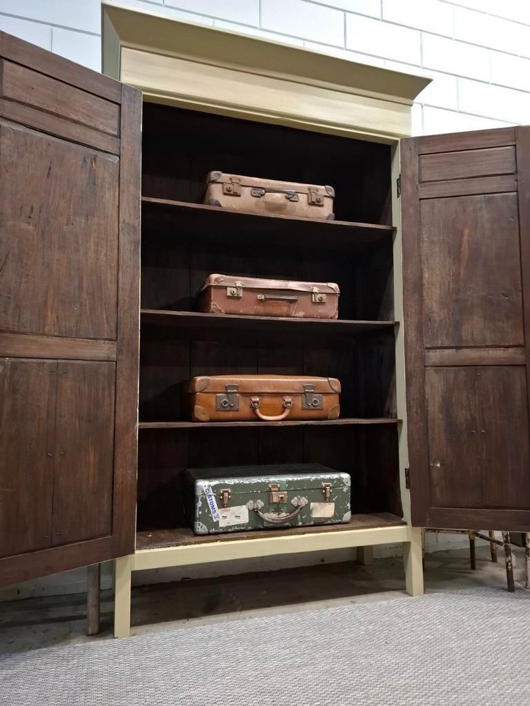 Vintage/Brocante oud Hollands gele kloosterkast, buffetkast, Ophalen