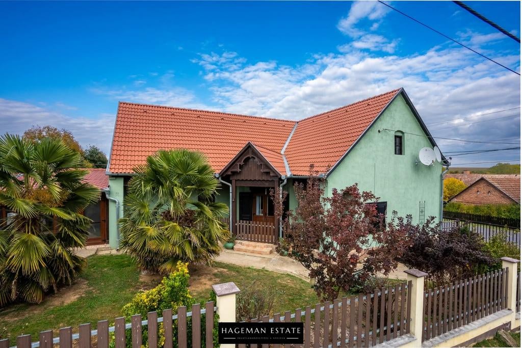 Huis te koop in hongarije, Huizen en Kamers, Buitenland