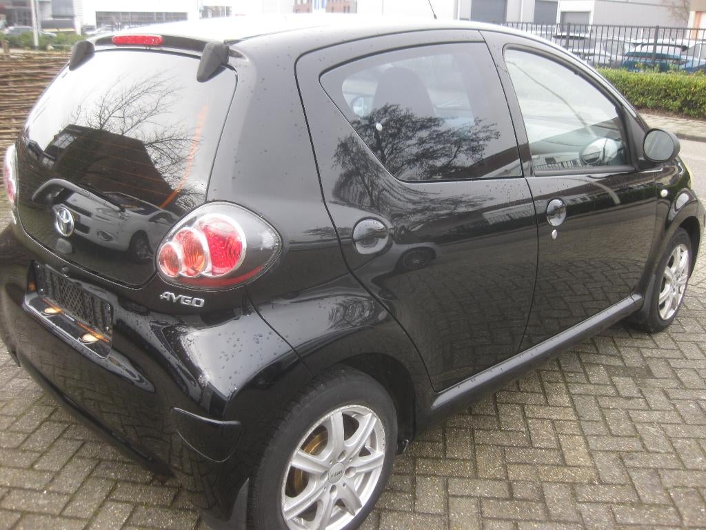 orginele achter lichten , bumper, deur , aygo, Ophalen of Verzenden, Nieuw, Toyota