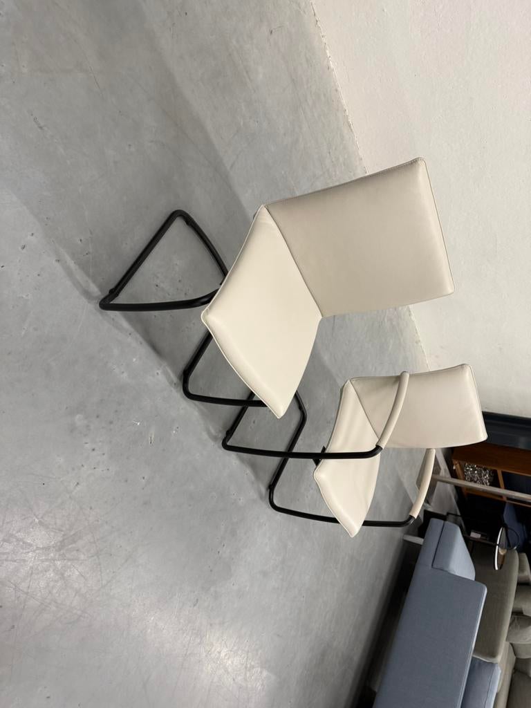 2 Nieuw Leolux Freyr eetkamerstoelen Leer Design stoel, Huis en Inrichting, Stoelen, Leolux, Twee, Overige kleuren, Nieuw