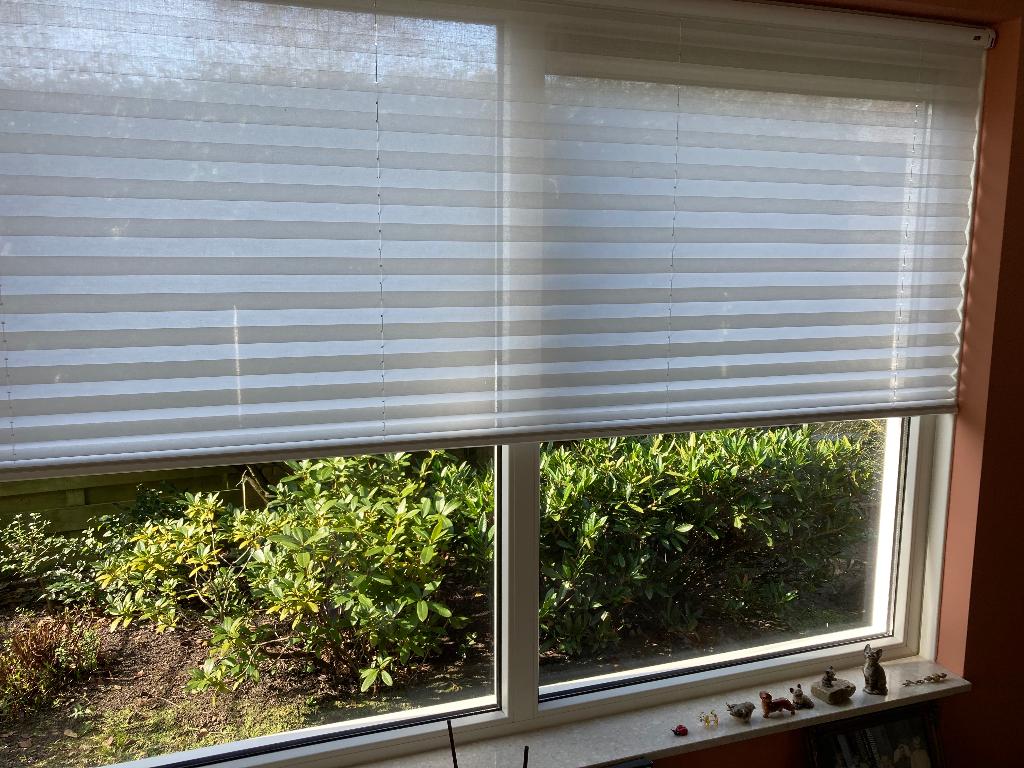 Hunter Douglas Luxaflex Plisse shade 32mm 205x144 cm, Huis en Inrichting, Stoffering | Gordijnen en Lamellen, Ophalen of Verzenden