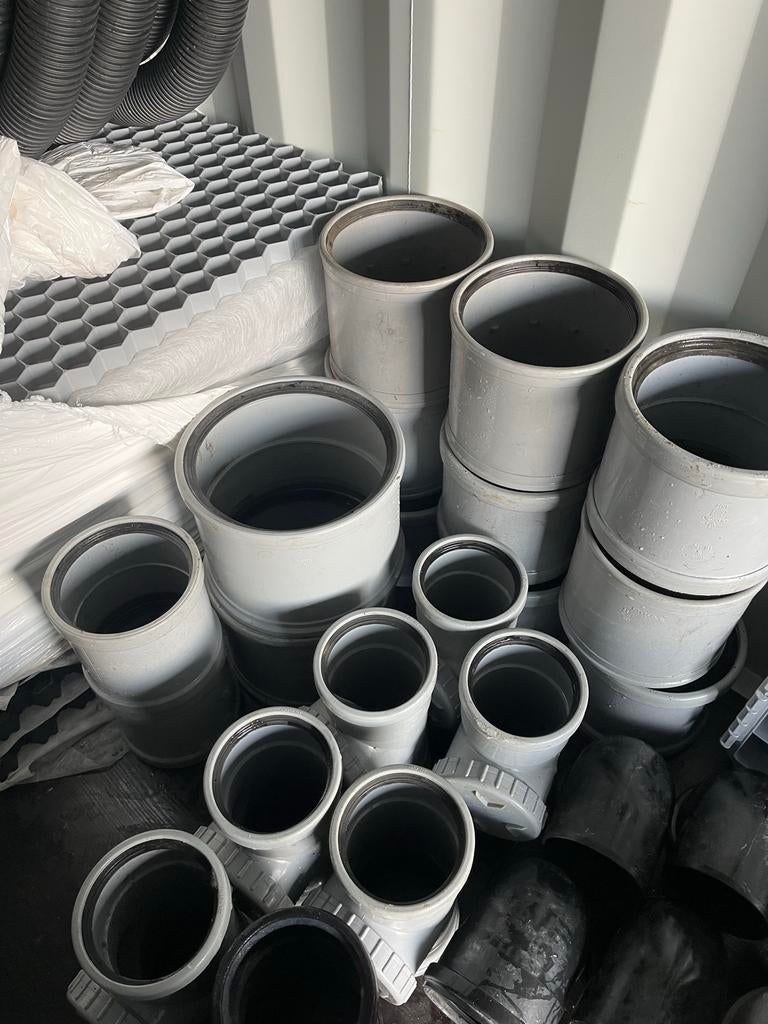 Partij nieuwe PVC hulpstukken - scherpe prijs!, Doe-het-zelf en Verbouw, Buizen en Afvoer, Ophalen, Pvc, Overige typen, Nieuw