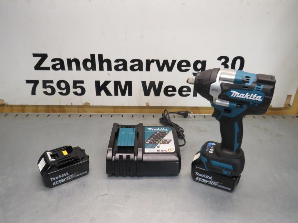 Makita DTW700 18 V Slagmoersleutel Body 700Nm accus lader, Makita, Nieuw, Zandhaarweg, Ophalen of Verzenden