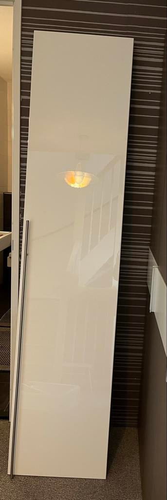 Gratis Hülsta onderdelen: deur, lades en planken, Ophalen, Gebruikt