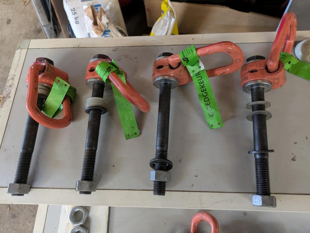 8 x Zwaar last hijs oogbouten met offset beugels., Ophalen of Verzenden, Zo goed als nieuw