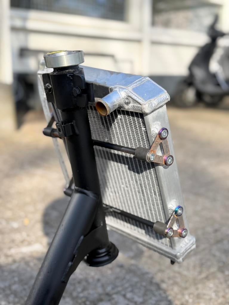 Piaggio Zip SP98 SSL type 2 3 frame radiateur sp 98, Ophalen, Piaggio, Frame, Gebruikt