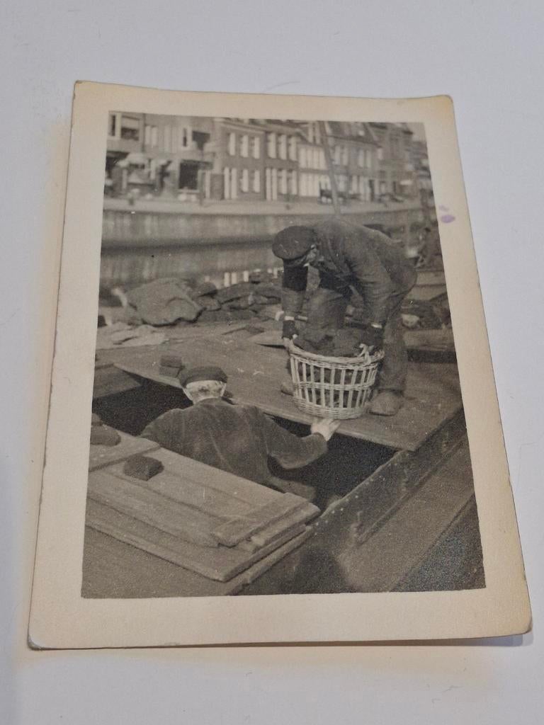 Turfschip ansichtkaart / turf of steenkolen boot, Ophalen of Verzenden, Ongelopen