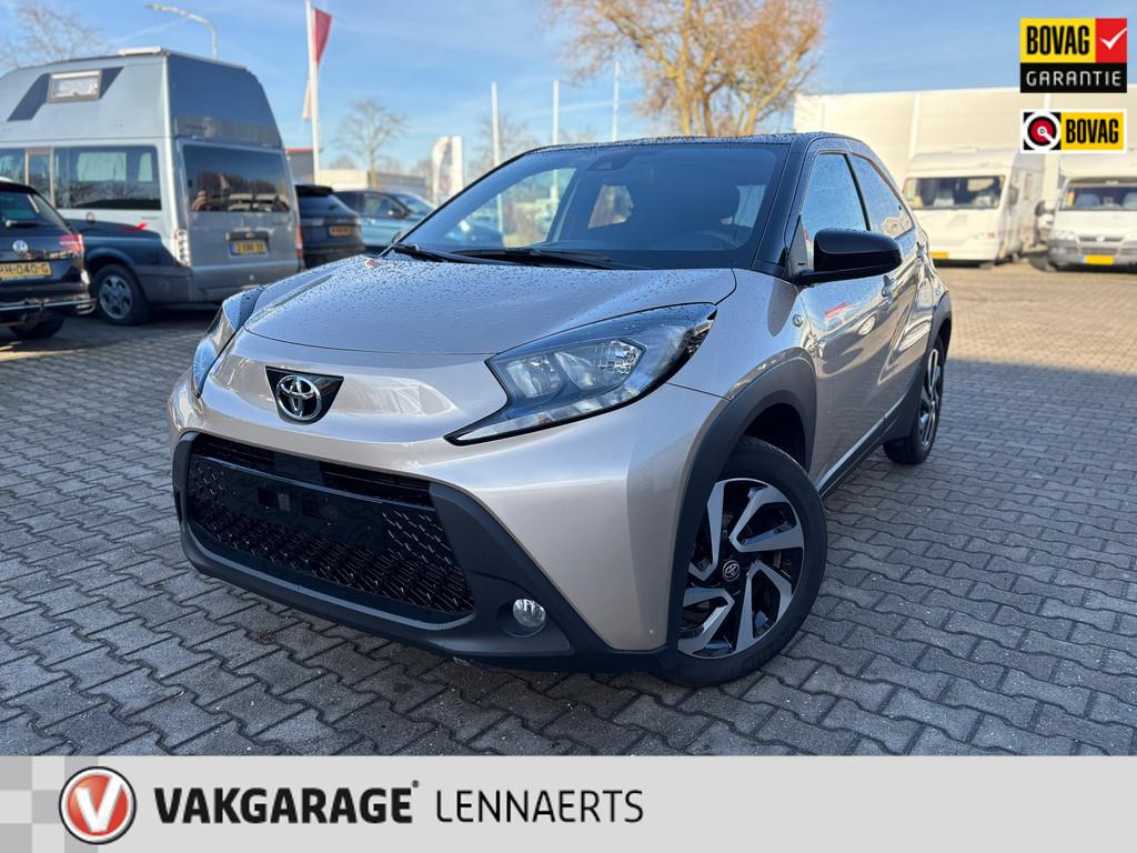 Toyota Aygo X 1.0 VVT-i S-CVT Pulse Automaat (BOVAG/RIJKLAAR, 12 maanden, Stof, Gebruikt, Zwart