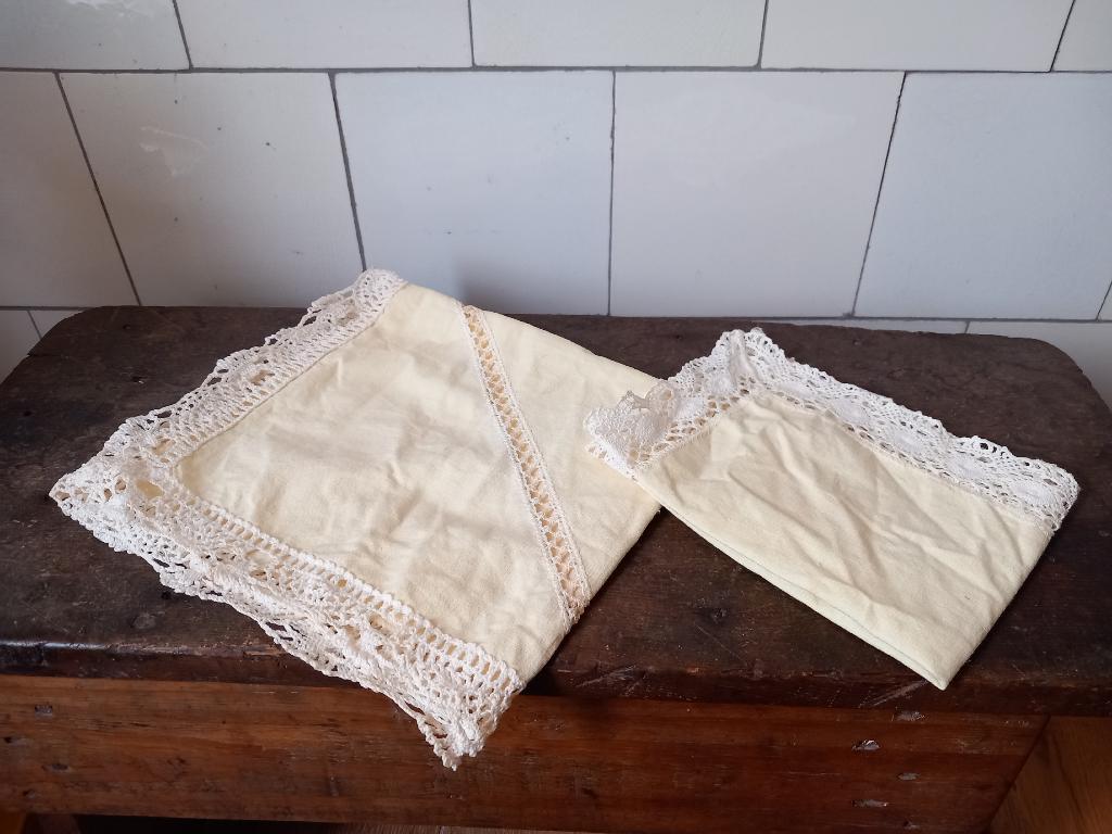 vintage kleedjes jaren 50 pastelgeel geklost Frans brocante, Ophalen